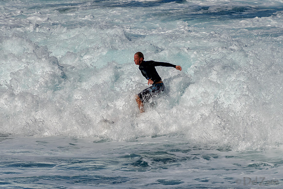 01-02 Ho'okipa Surfers--15