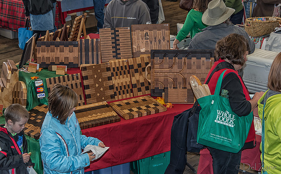 11-23-2013  Xmas Farmers' Market--36