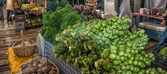 11-23-2013  Xmas Farmers' Market--23