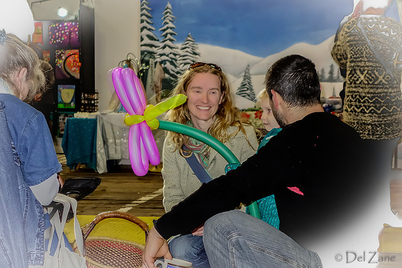 11-23-2013  Xmas Farmers' Market II--54