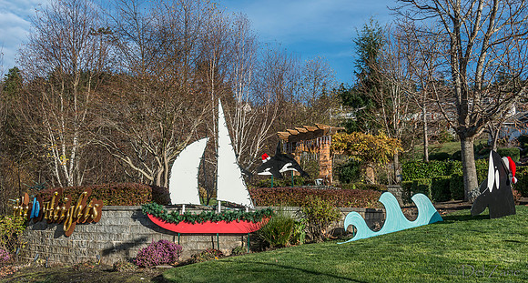 11-27-13  Marine Heights Daytime Xmas Display JPEGs--2