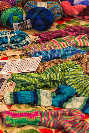 11-23-2013  Xmas Farmers' Market--12