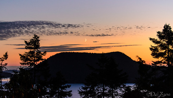 08-20 Sliver Moon-1