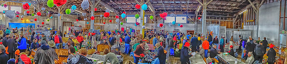 11-23-2013  Xmas Farmers' Market II--48