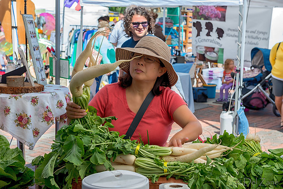 06-21 Farmers Market Tiffs--72