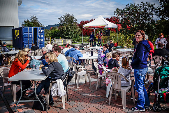 10-05 Farmers' Market--22