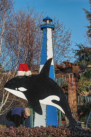 11-30 MH Xmas Display Setup Team--40