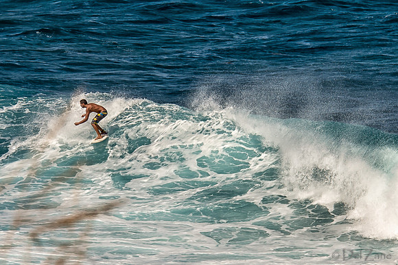 01-00 Maui Ho'okipa Surfers-7