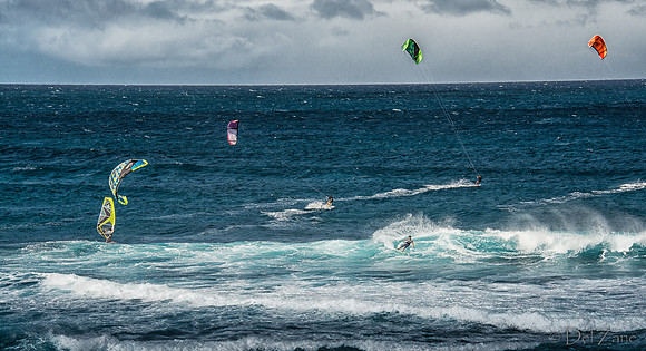 01-00 Maui Ho'okipa Surfers-1