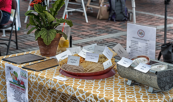 Farmers' Market 1--62