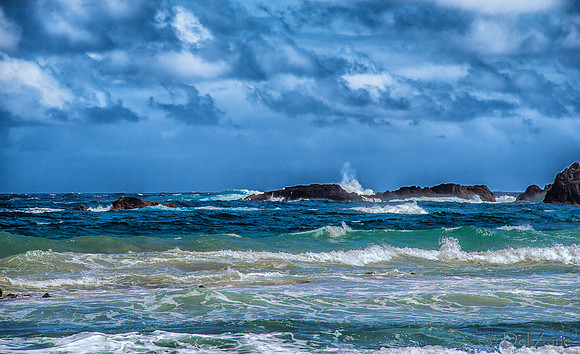 Big Waves from Hana-25