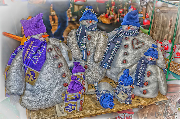 11-23-2013  Xmas Farmers' Market II--9
