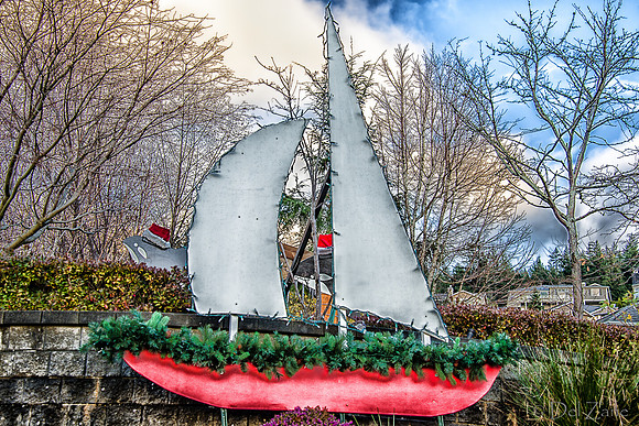 12-12 MH Daylight Xmas Display-2
