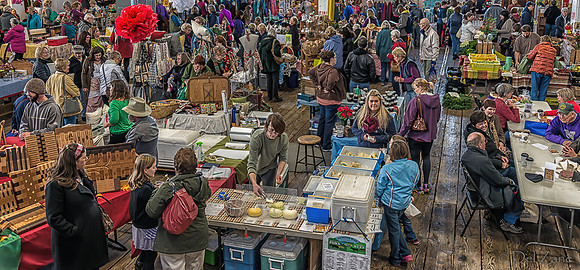 11-23-2013  Xmas Farmers' Market--39