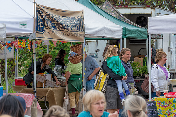 Farmers' Market 1--28