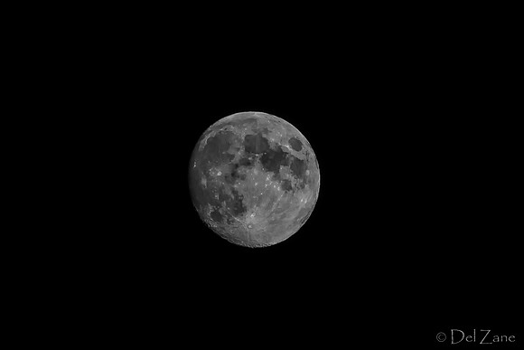 10-16 Full Moon D800 28-300mm-
