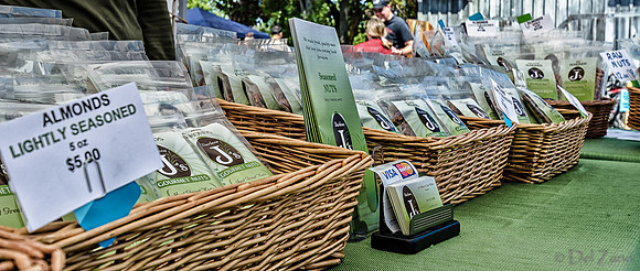 Memorial Day 2012, Farmers Market-23