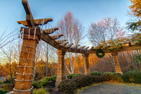 12-03 MH Daylight Xmas Display-